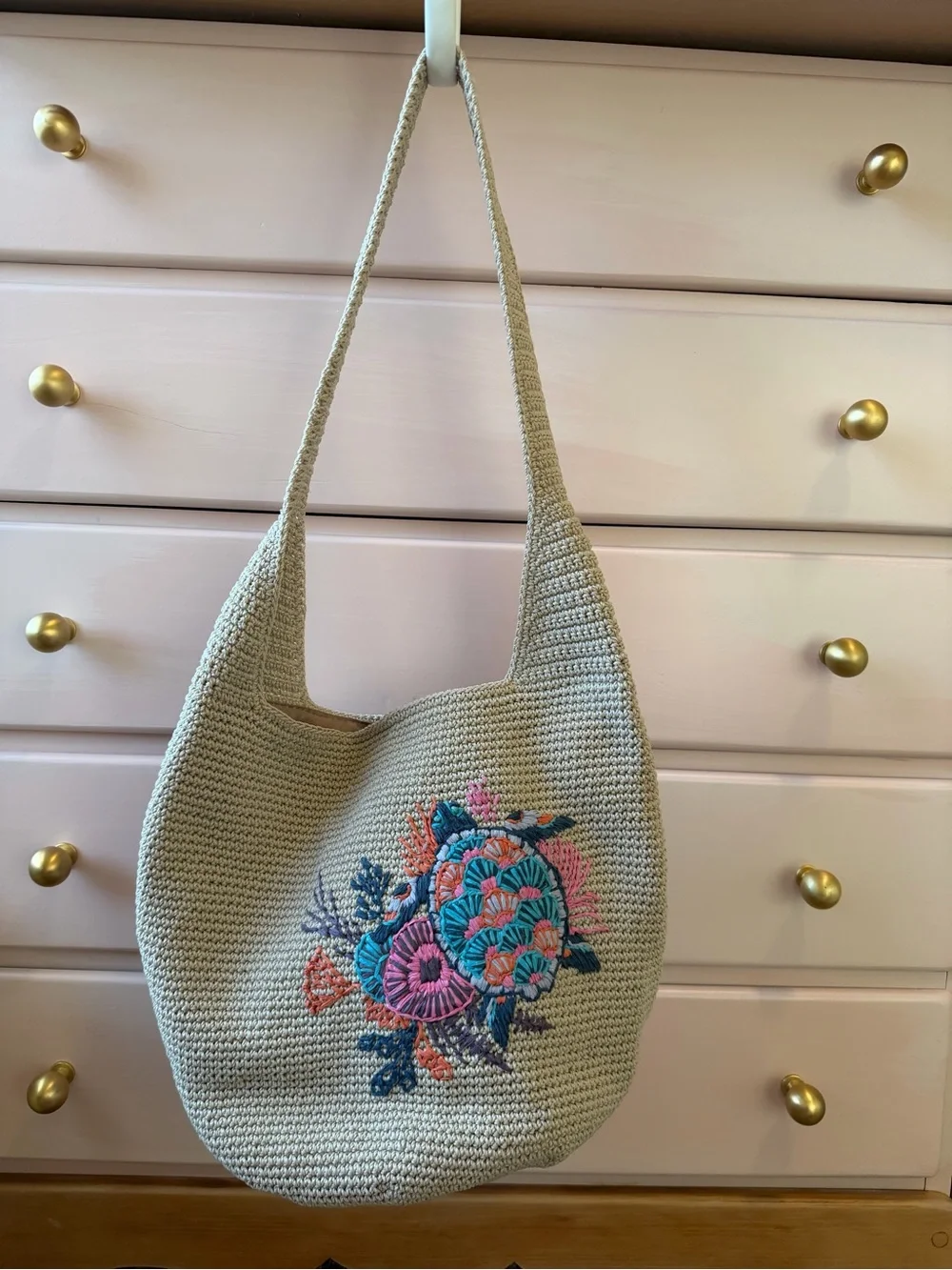 🌊The Sak Beige Crochet Shoulder Bag with turtle hand Embroidery 🐢